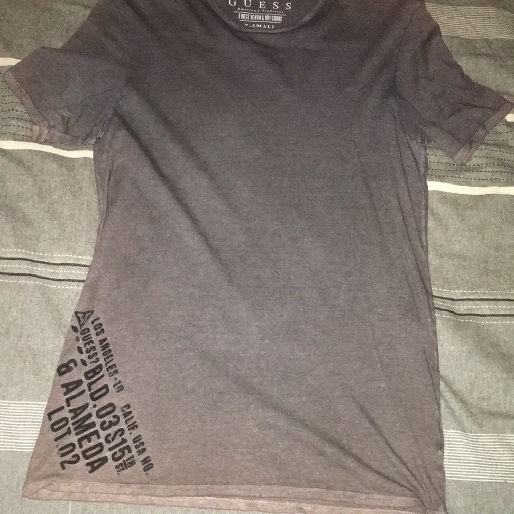Guess T-shirt x small